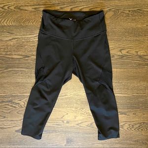 Old Navy Active Cropped Legging